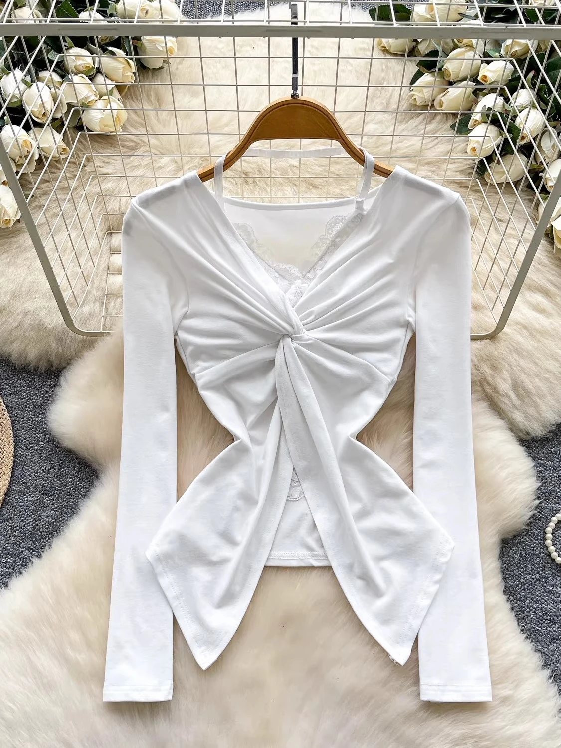 Korean V-neck Twisted Knot Sweet Lace Long-sleeve T-shirt for Women New Spring White, Slim-fitting Slimming Tops Clothes