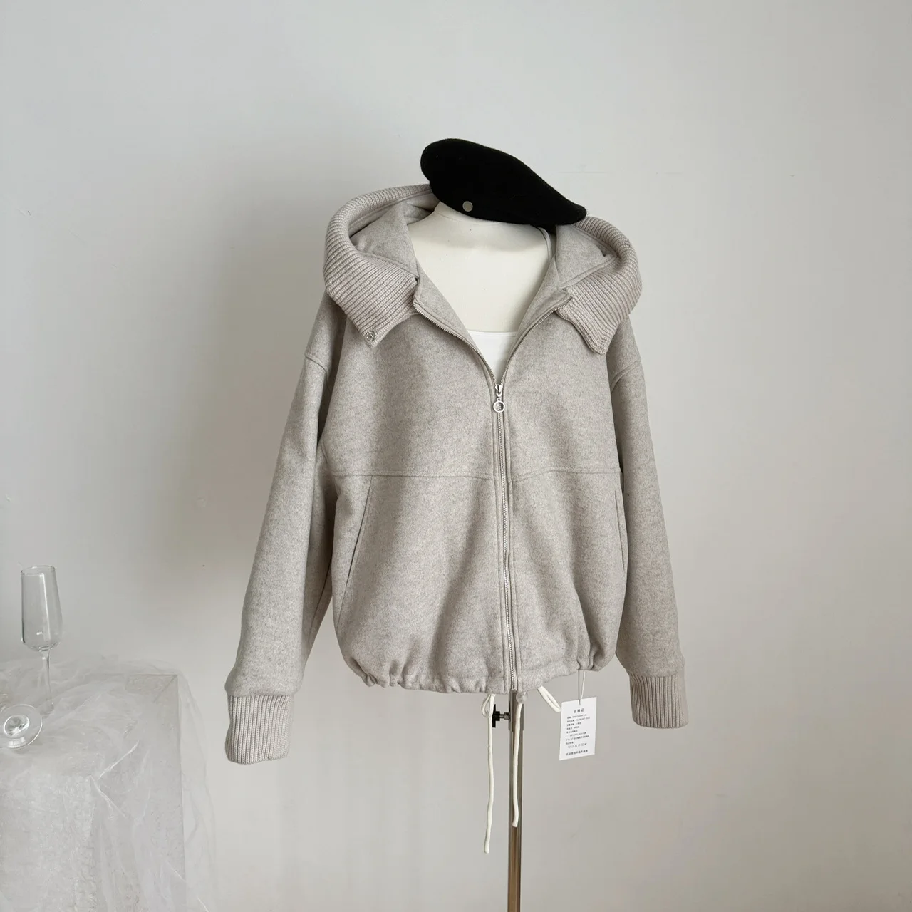 

Женская осенне-зимняя шикарная свободная куртка с капюшоном и длинными рукавами, женская повседневная шерстяная однотонная верхняя одежда на молнии, топ