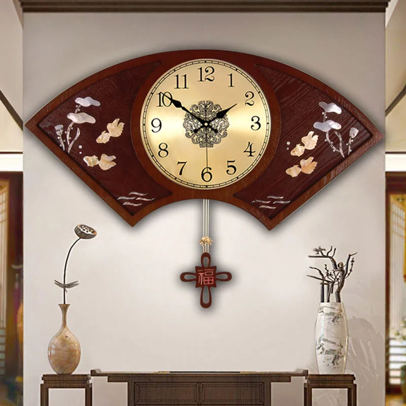 New Chinese Style Wall Clock Living Room Chinese Style Fan-Shaped Personality Creative Fashion Quartz Clock