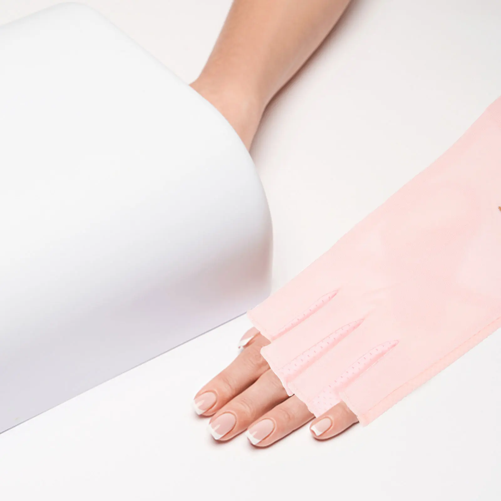 

Uv Gloves for Manicure Nails Protection Heat resistant H Protectors Anti UV Nail Art Supplies Salon Use Breathing Cotton