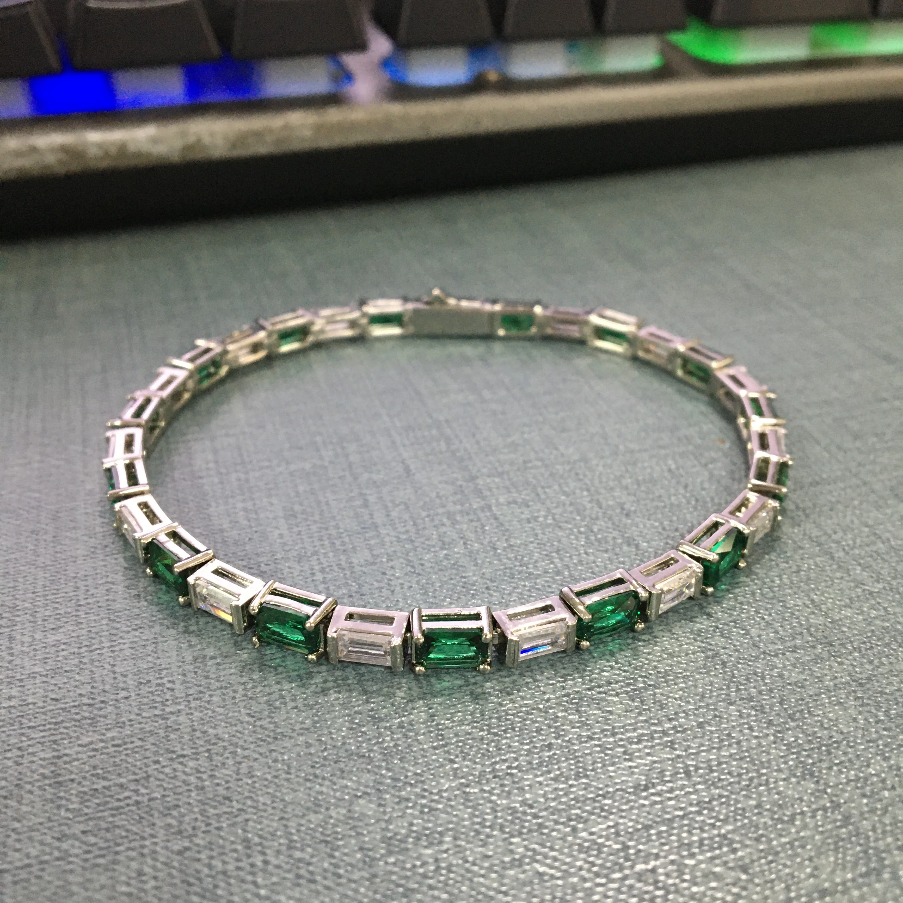 UWIN 4.5mm Square Zirconia Bracelet Emerald Color Iced Out Baguettecz Cubic Zirconia Fashion Luxury Hiphop Jewelry