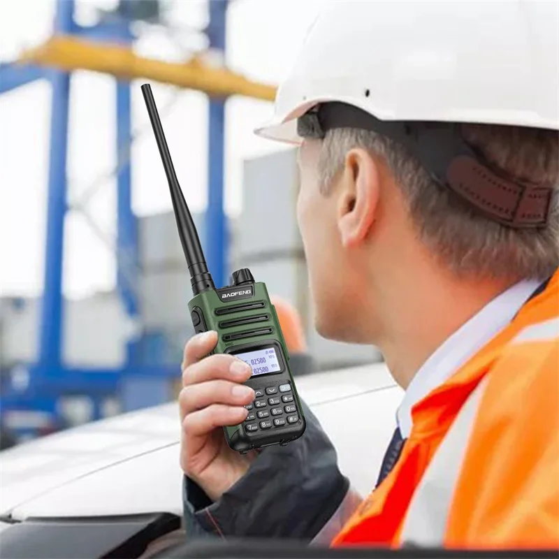 V2 UV13Pro วิทยุสื่อสาร8W แบบ Dual Band walkie talkie 999ช่อง1800mAh 16กม. ตัวรับส่งสัญญาณแบบ C ระยะไกลวิทยุสองทาง