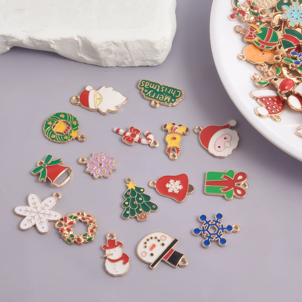 

20-100pcs Snowman Santa Claus Christmas Tree Wreath Bell Gift Box Charm Pendant Alloy Material Handmade Diy Necklace Accessories
