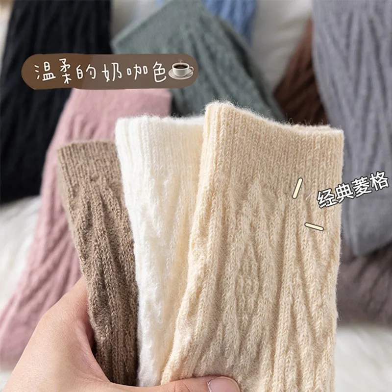 Neue Winter Kaschmir Wolle Frauen Socken Casual Japanische Mode Einfarbig Dicker Lange Socke Mädchen Thermische Warme Crew Socke – Detail 16