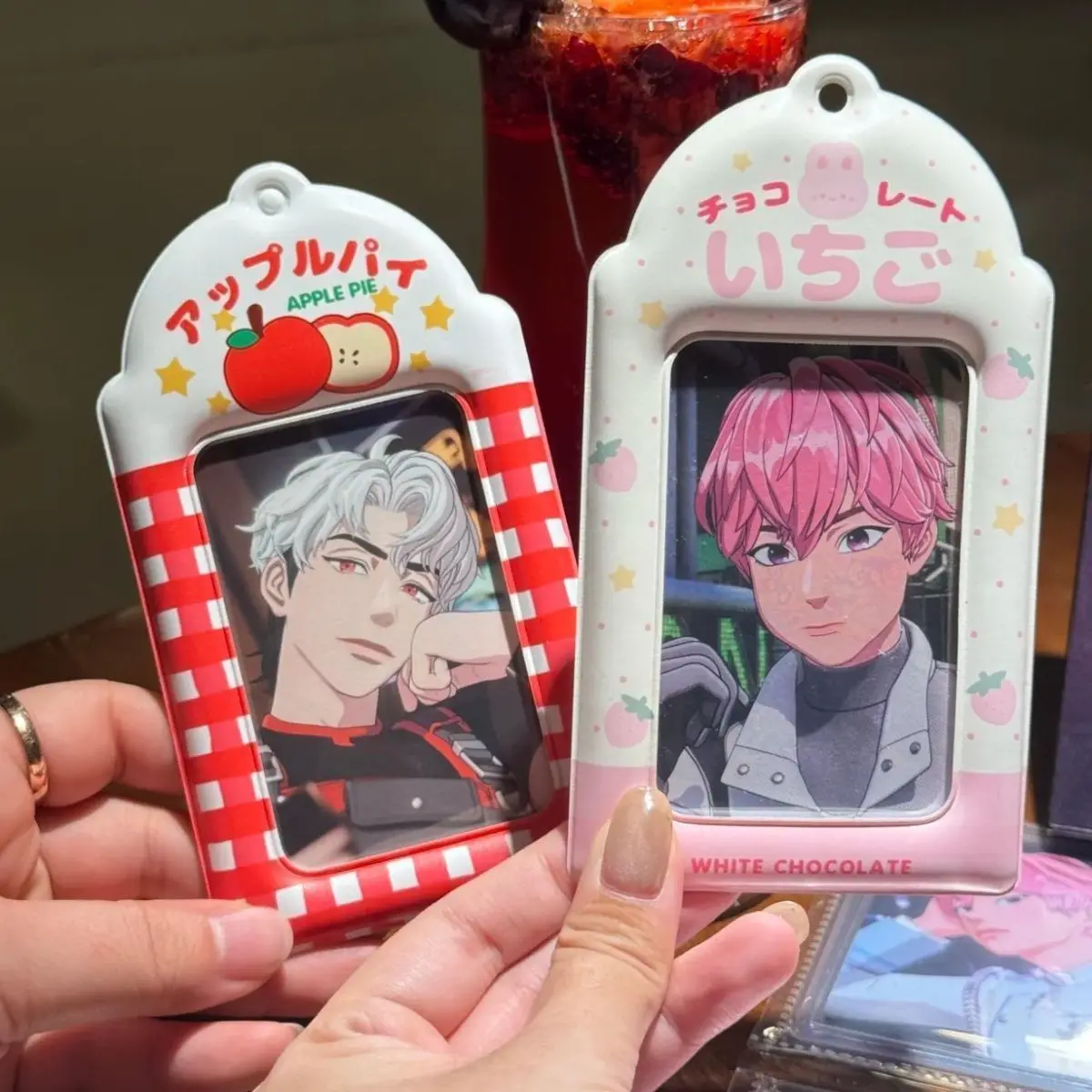 

Cute Campus PVC Meal Card Holder Apple Pie Design Star Fan Card Display Idol Card Wallet Storage Pendant