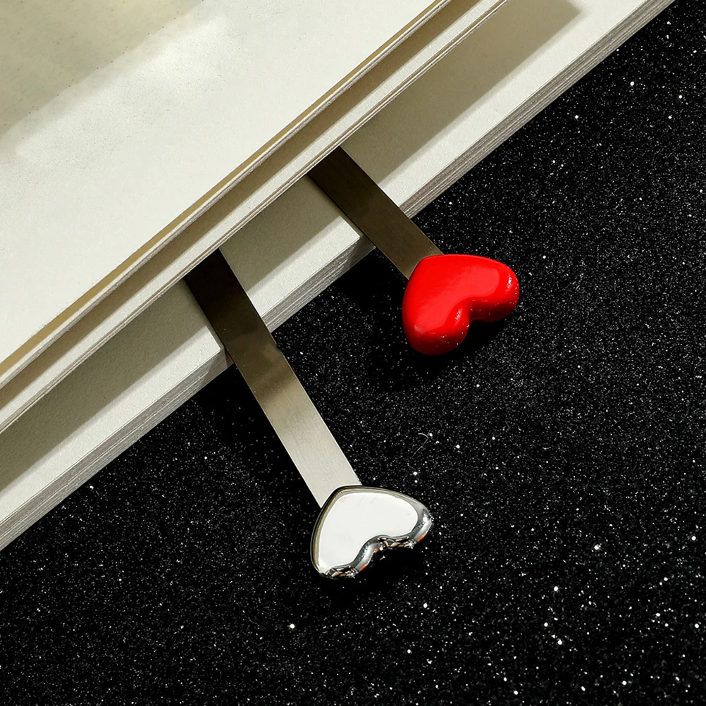 

2pcs Heart Metal Bookmarks Red Silver Color Reading Accessories Gifts Reading Bookmarks Decorations Student Supplies