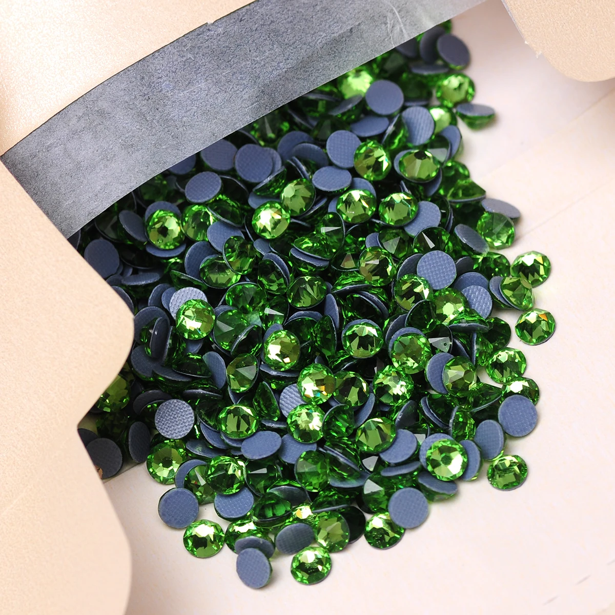 Kristallglas Xirius Peridot Hotfix Strasssteine für Kleidungsstücke, Kleider, Bekleidung, Strass-Dekorationen - Heißfix-Kristall – Detail 3