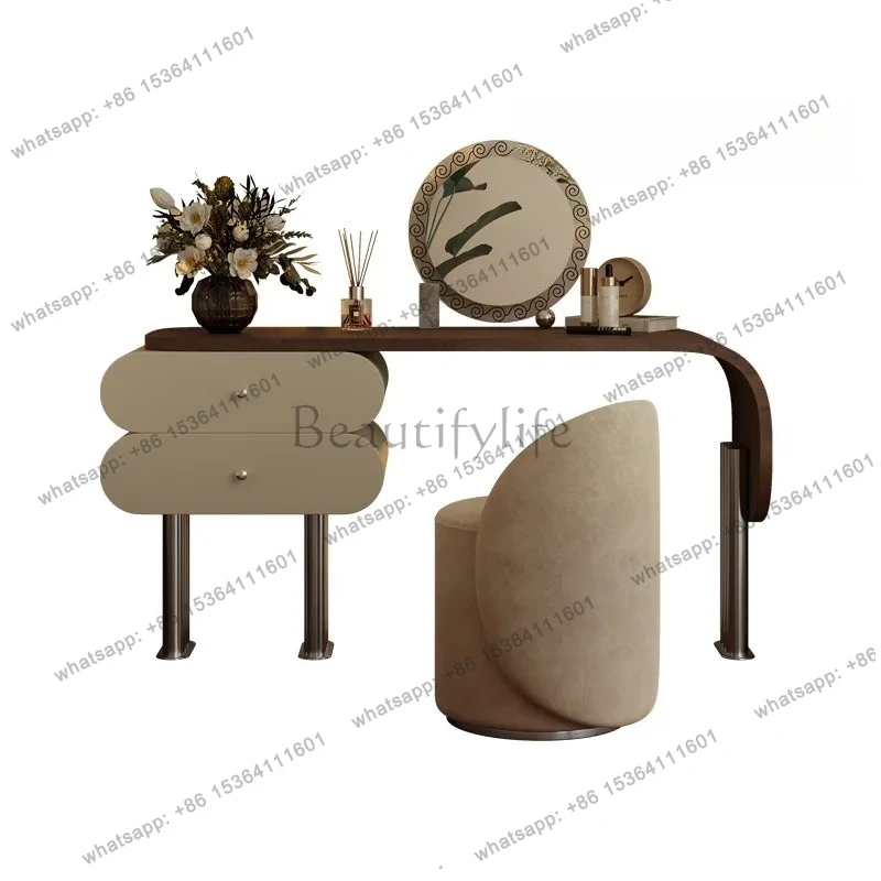 

Makeup table dresser light luxury solid wood, high-end sense medium and ancient style makeup table bedside table integrated