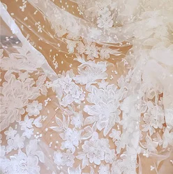 Fashio abito da sposa carino tessuto di pizzo 130cm di larghezza pizzo da sposa con paillettes venduto a misura