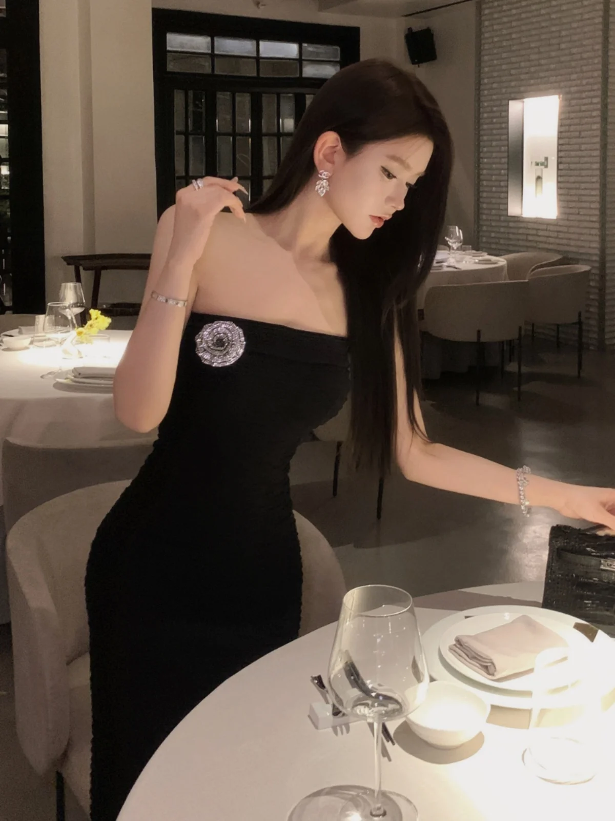 Letnia Nowa Mała Francuska Sukienka z Kwiatami 3D z Cyrkoniami, Top typu Tube, Damska Sukienka Dopasowana do Ciała, Długa Sukienka Bazowa