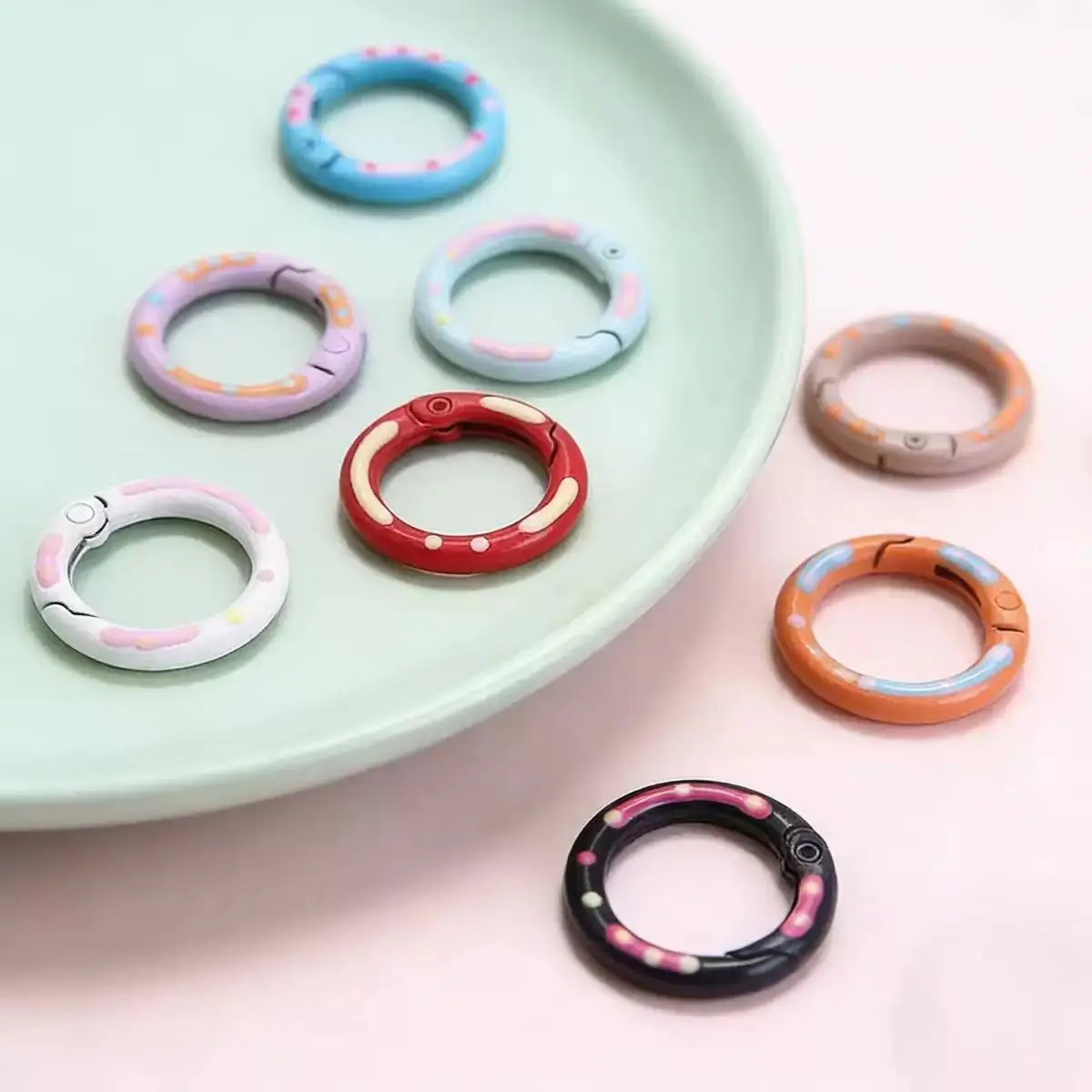 10pcs 24mm Mixed Color Sweet Donut O Ring Spring Clasp Openable Round Keychain Clips For DIY Hang-up Ring Buckle Connector image 3