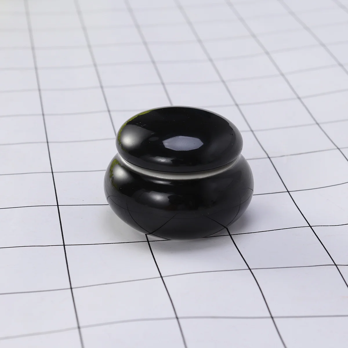 

Mini Ceramics Cream Storage Tank Portable Travel Makeup Sealed Bottle Black 4.6x2.7x3.5cm Rouge Storage Bottle Ideal for Tea