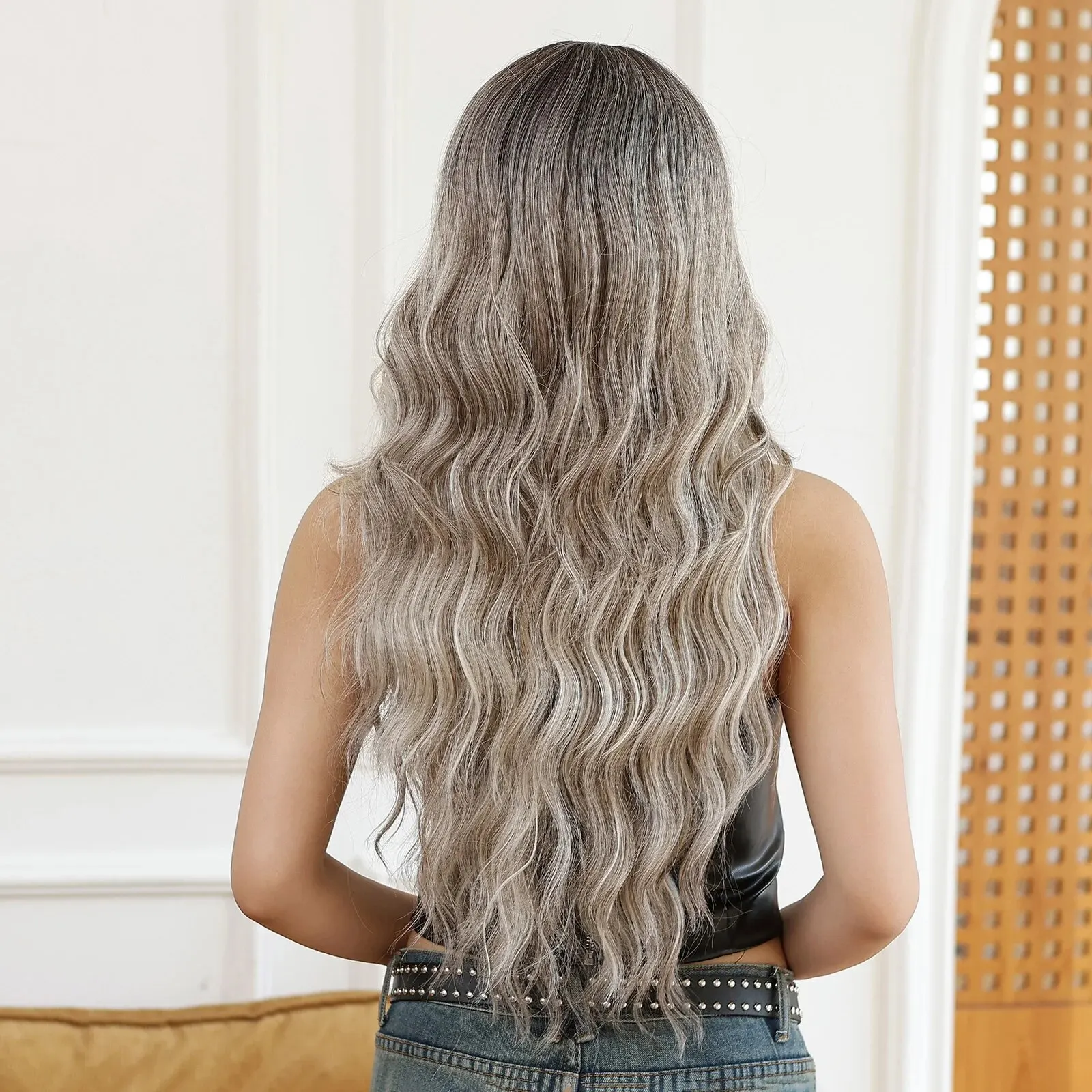 Grey Blonde Ombre Wavy Wigs Long Natural Looking Daily Wigs for Women Cosplay Synthetic Fake Hair High Temperature Fiber