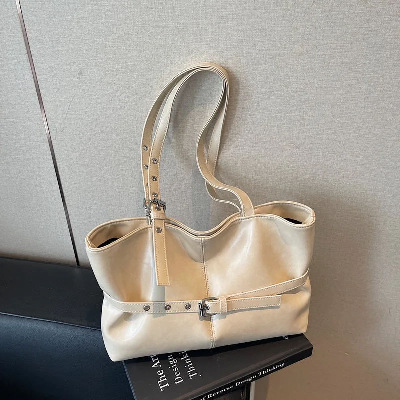 秋冬用トートバッグ 女性用 大容量 ユニークなデザイナーショルダーバッグ トレンディなカジュアルショッパーバッグ 広々とした仕事や日常用