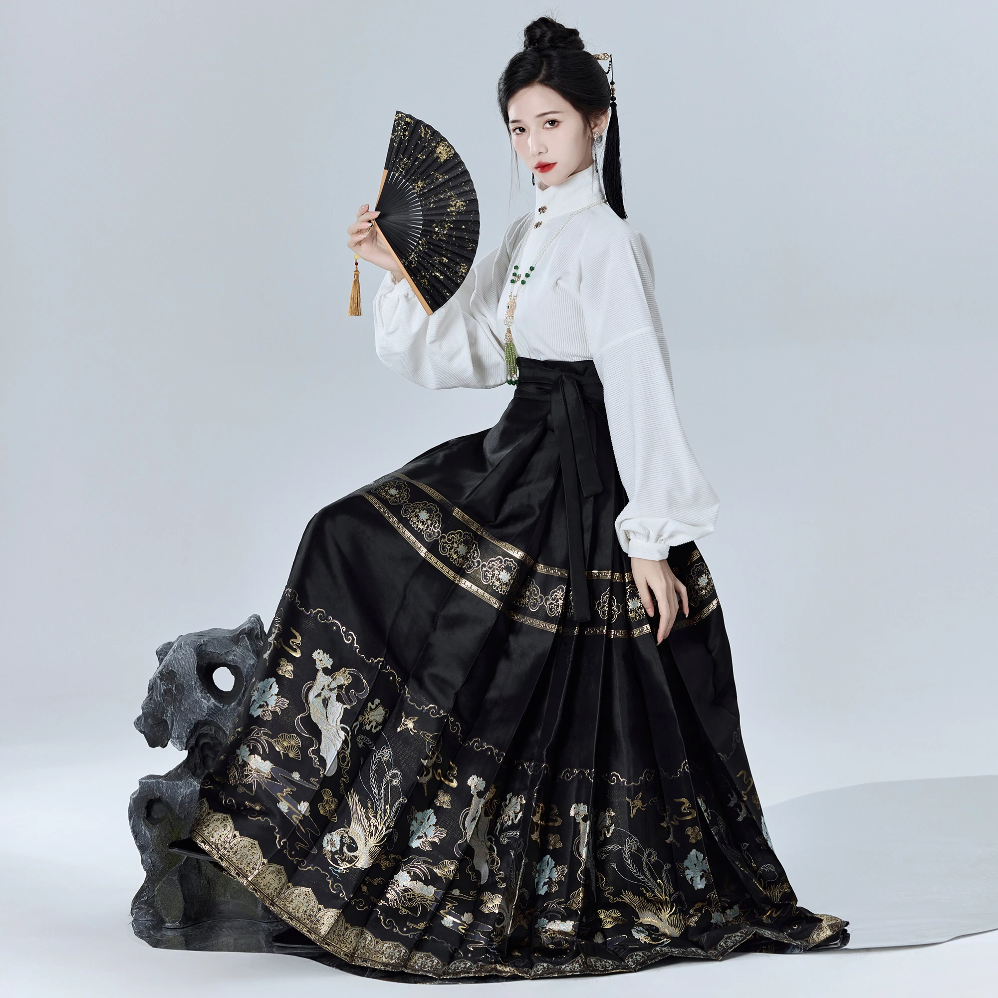 Slimming Long Heavy Embroidery Gold Weave  Tailed Skirt Stand Collar Autumn Winter Hanfu Top Versatile Fashionable Chine...