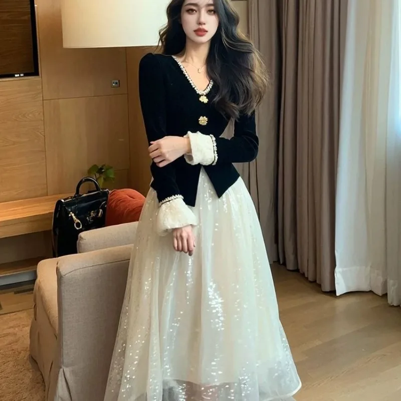 

Women French Graceful Vintage Slim Black Patchwork Midi Dress Lady Shiny Sequins Flare Sleeve Dinner Party Gown Elegant Dresses