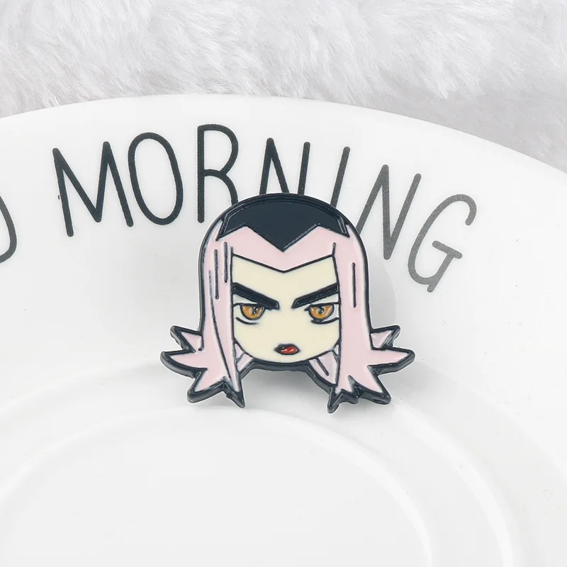 Anime JOJOS Spilla smaltata Cartoon simpatico personaggio Distintivo in metallo Zaino con risvolto Cappello Spilla Cosplay Abbigliamento Accessori gioielli Regali