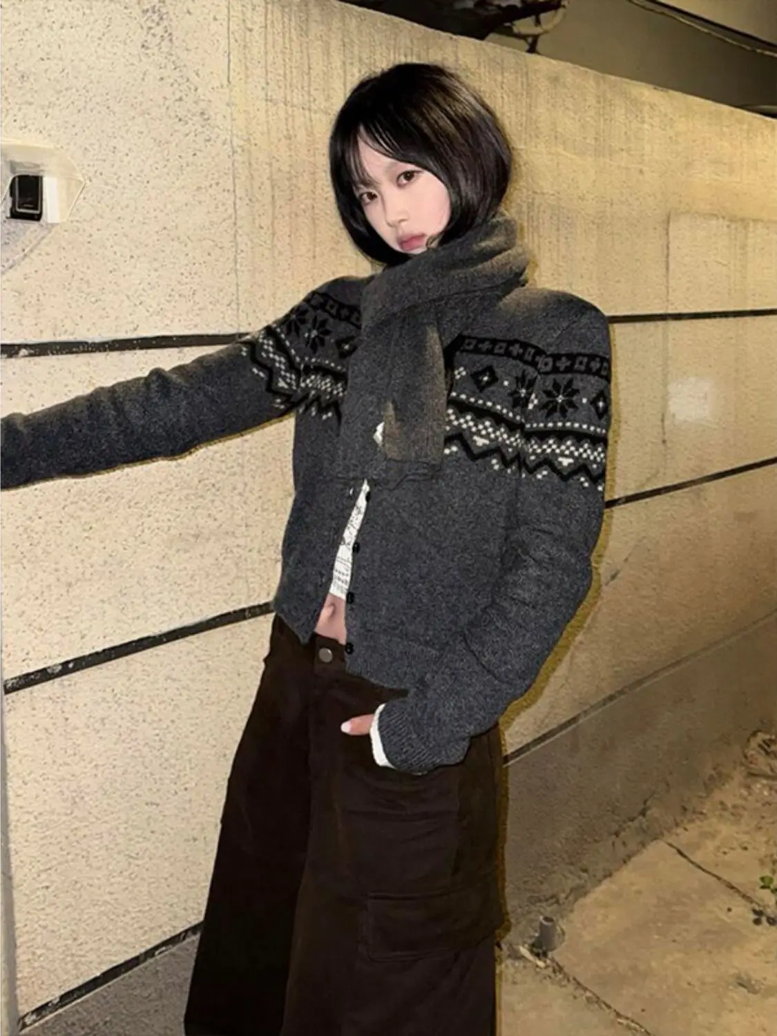

plus Size Knitted Sweater Set with Scarf Fair Isle Pattern Women's Cardigan Style Fashionable Autumn Winter New Arrival