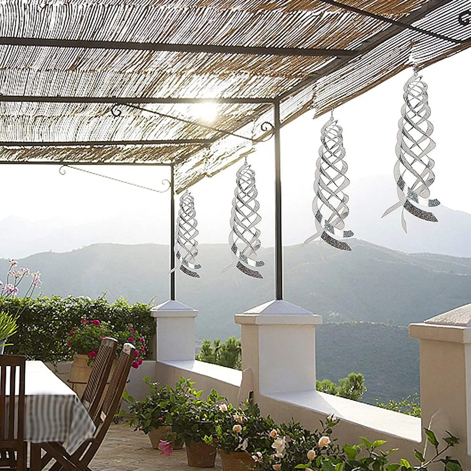 4x Wind Spinner น้ําหนักเบาตกแต่งสวนของขวัญตกแต่งแขวนประติมากรรมหมุนสําหรับ Patio ภายนอกบ้านระเบียง Backyard