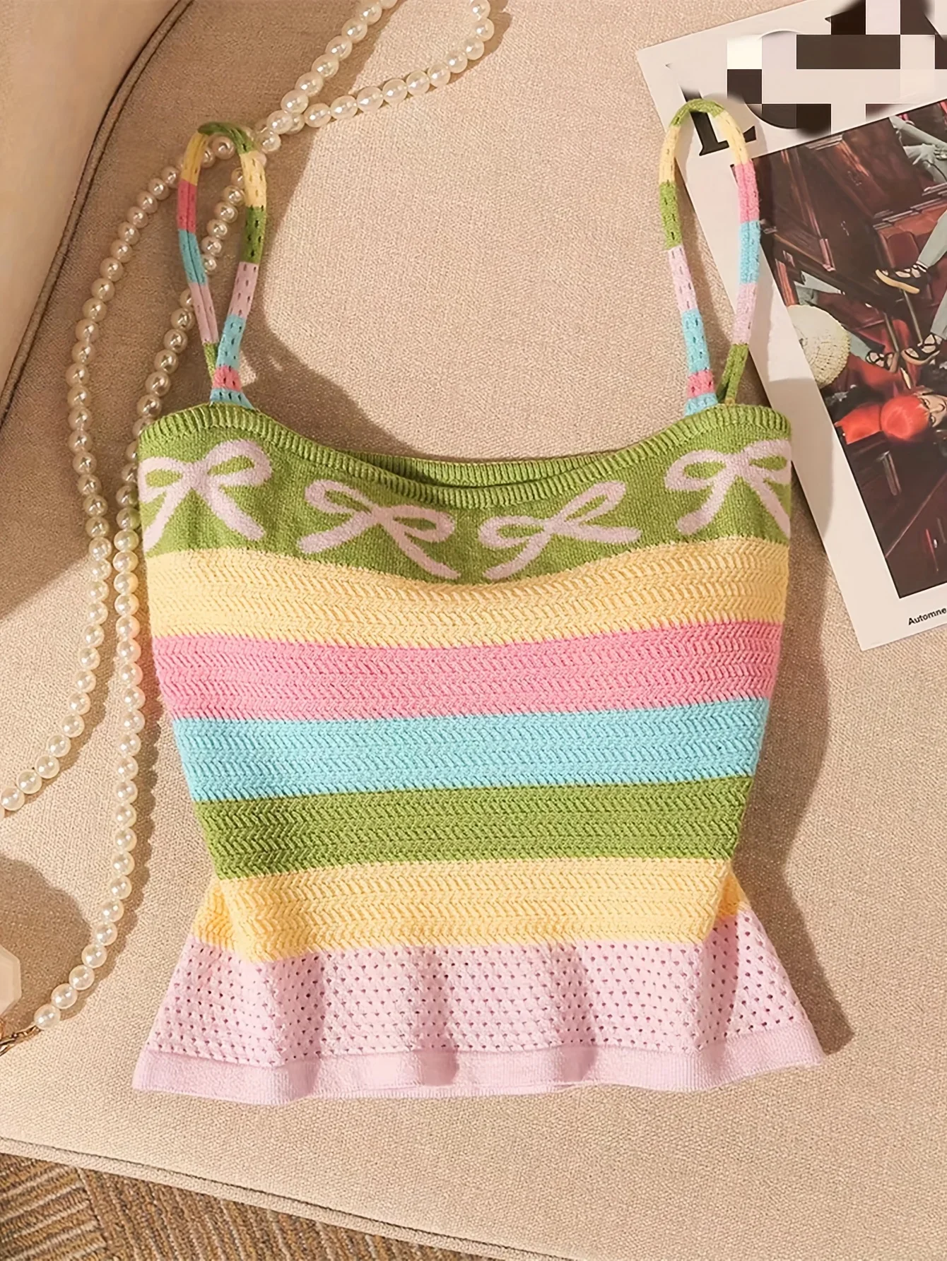 Neue elegante Frühlings-Sommer-Kollektion aus Europa und Amerika mit einem gestricktem Tanktop mit Schleife und Regenbogenstreifen-Camis