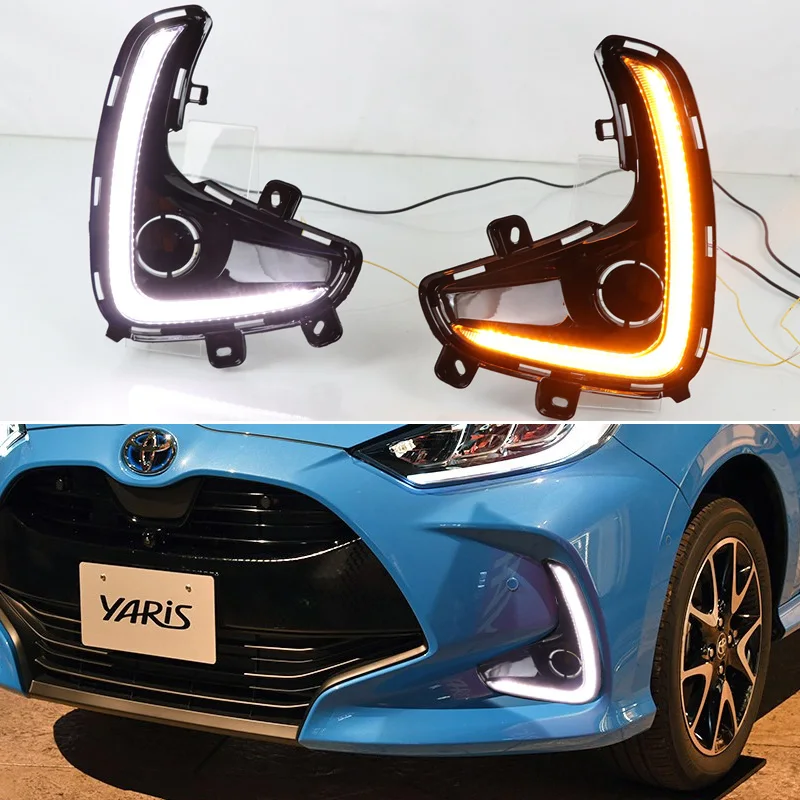 سيارة LED DRL 12 فولت أضواء النهار لتويوتا يارس 2020 2021 الأصفر بدوره إشارة النهار تشغيل المصابيح الأمامية مصباح قيادة السيارات Foglamps
