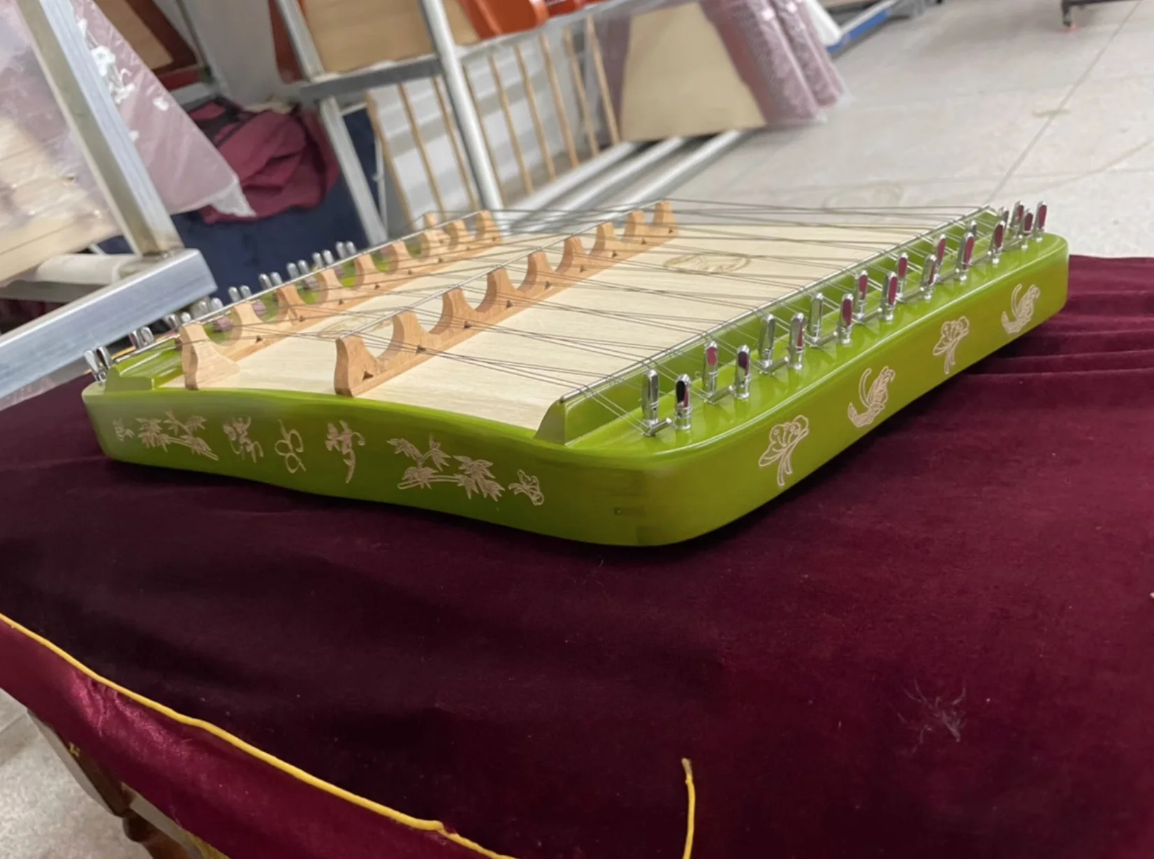 Treble dulcimer Mini Yanqin Portable Dulcimer Green Chinese Stringed Instruments