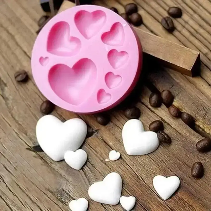 DIY Heart-shaped Cake Mold Colorful Chocolate Candy Paste Heart-shaped Cake Decoration Tool Gummy Silicone Mold Household Items