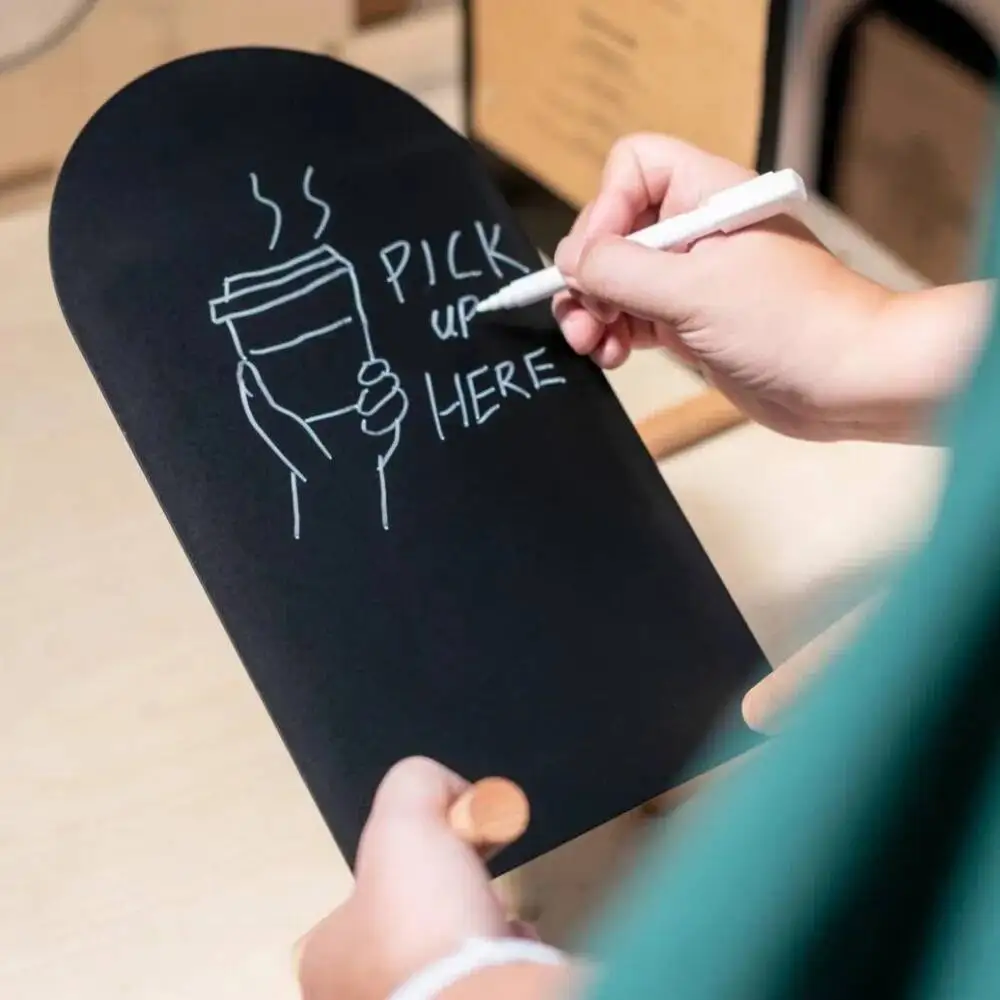 1pcs-a5-soporte-de-menu-metalico-pintado-a-mano-pizarra-pequena-de-sobremesa-para-cafeterias-y-tiendas-de-te-con-leche-letrero-de-mesa-borrable