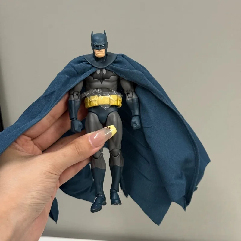 

In Stoc Kgenuine Mafex 1/12 Ruce Wayne Batman Blue Anime Action Figures Pvc Collection Statue Collection Figures Gifts Toys
