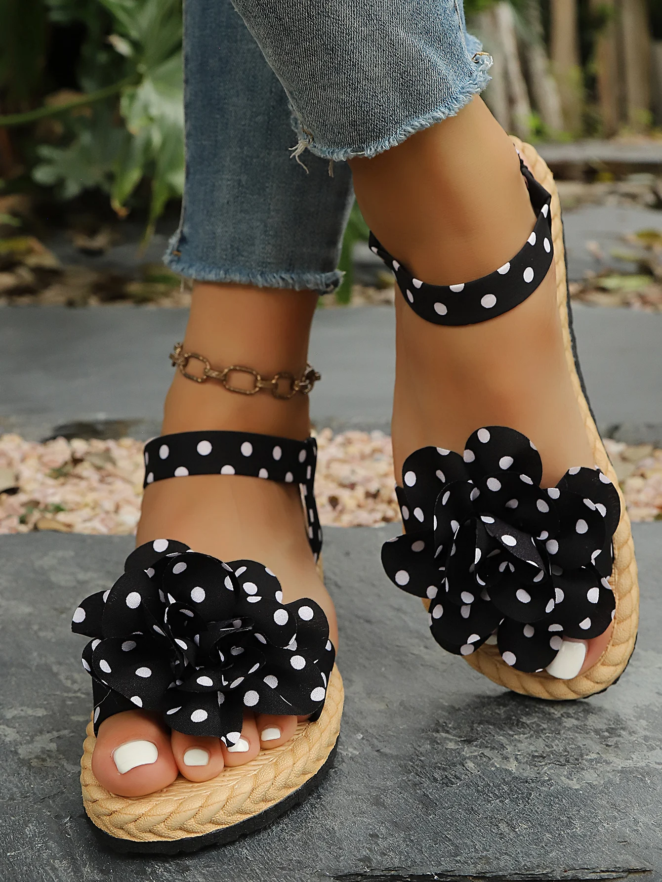 Flache Sandalen zum Hineinschlüpfen mit Schleife, Polka-Dot-Muster, weicher Boden, bequeme flache Schuhe für den Strandurlaub, Damen-Freizeitschuhe – Detail 2
