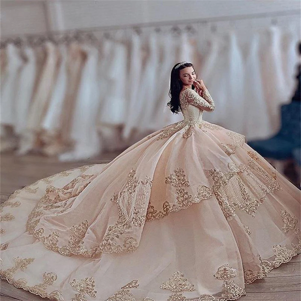 Gaun Quinceanera Sampanye Mewah 2022 Gaun Pesta Dansa Prom Lengan Panjang Kristal Applique Berenda Vestidos De