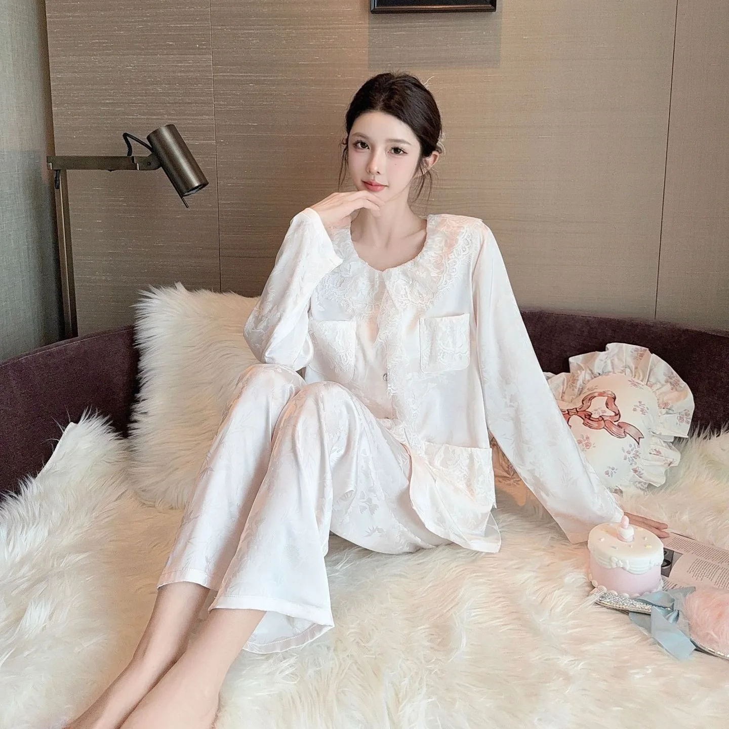 Conjuntos de pijamas de cetim jacquard para mulheres sexy gelo seda renda lapela pijamas manga longa feminino pijamas de seda gelo roupas para casa