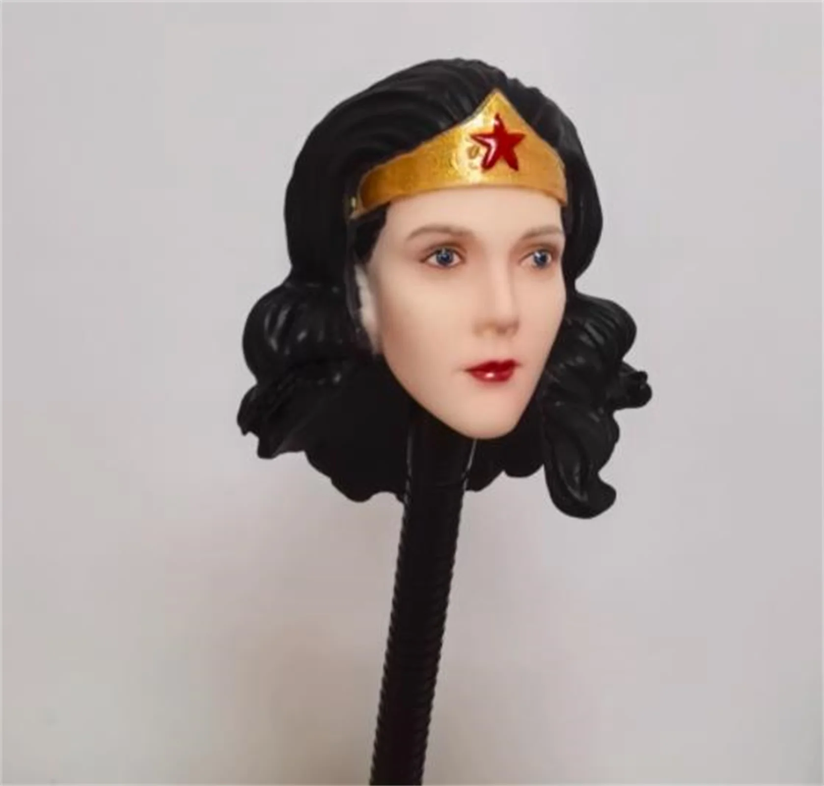 

Скульптура головы Gal Gadot FemalePale Skin, аниме-солдат, масштаб 1/6, выражение для 12-дюймовой фигурки Phicen Tbleague, игрушки