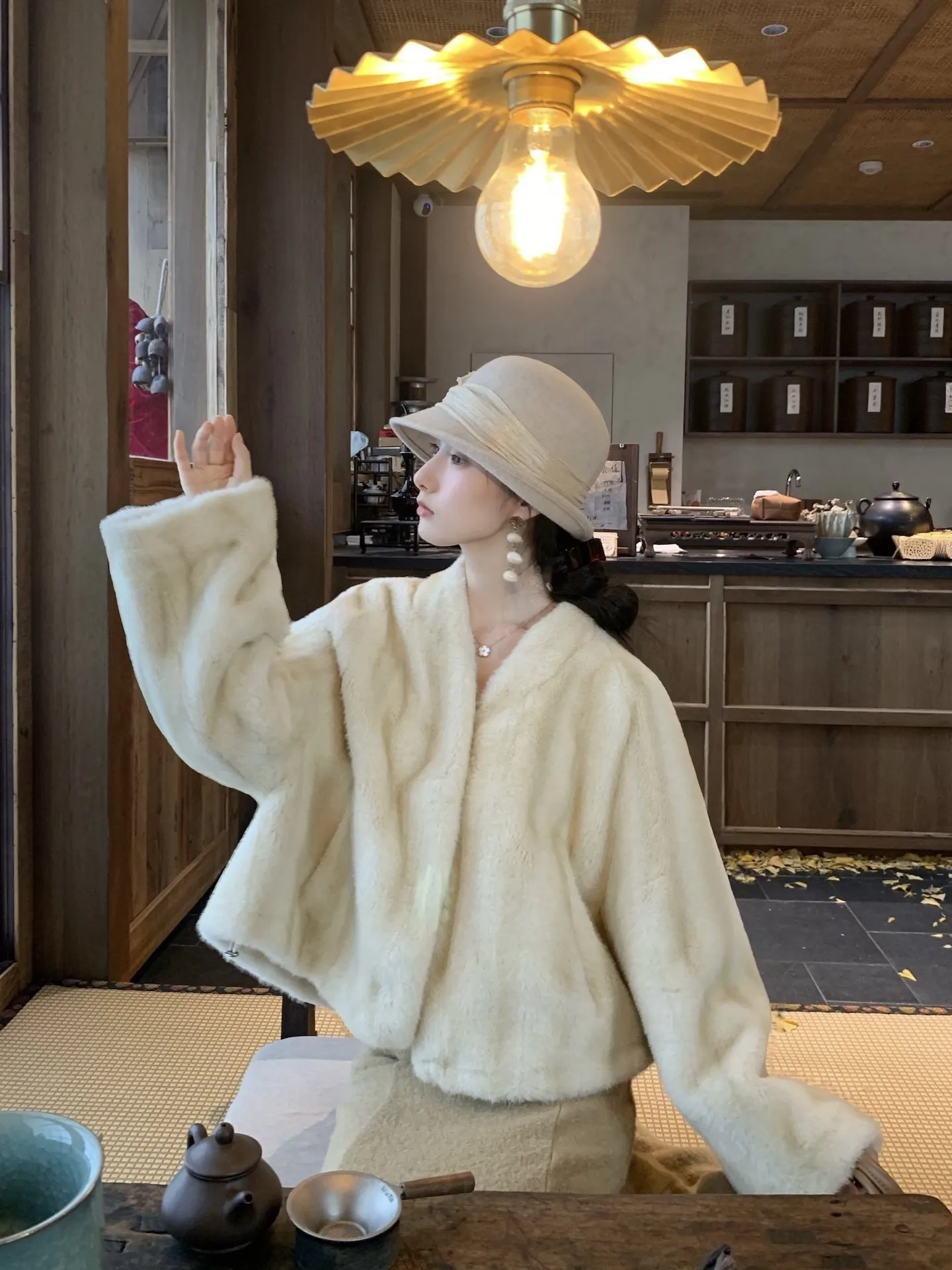 

Винтажная короткая шуба Walkink из искусственной кожи с текстурой норки, экологичная, в двух цветах, женская модная зимняя верхняя одежда