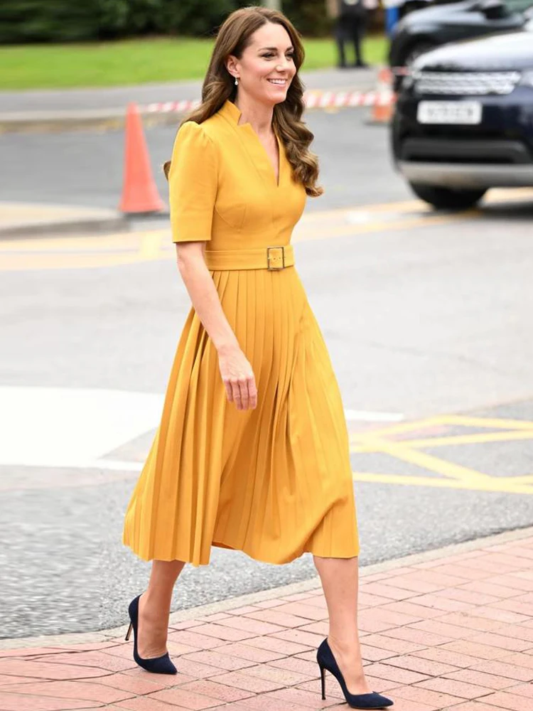 Kate Middleton Princess New Fashion Elegancka letnia nowa damska sukienka z paskiem Slim Casual Party Vintage Wysokiej jakości żółta sukienka midi