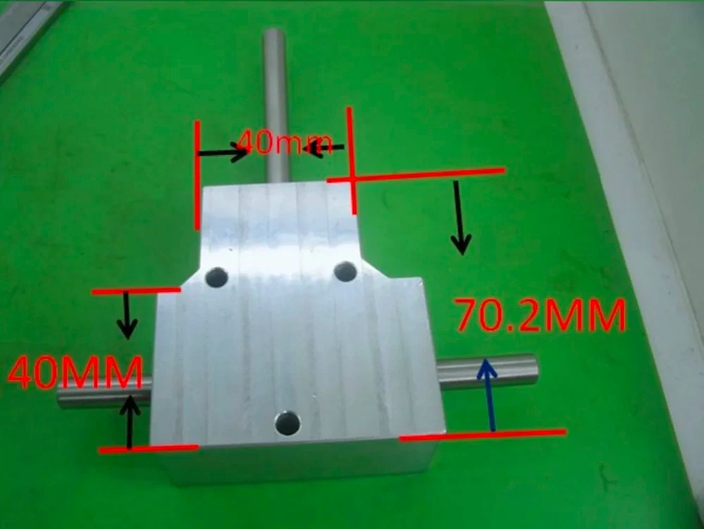 Heavy duty spiral bevel gear box 90 degree angle double output 8 mm shaft gear box reduction ratio:1:1