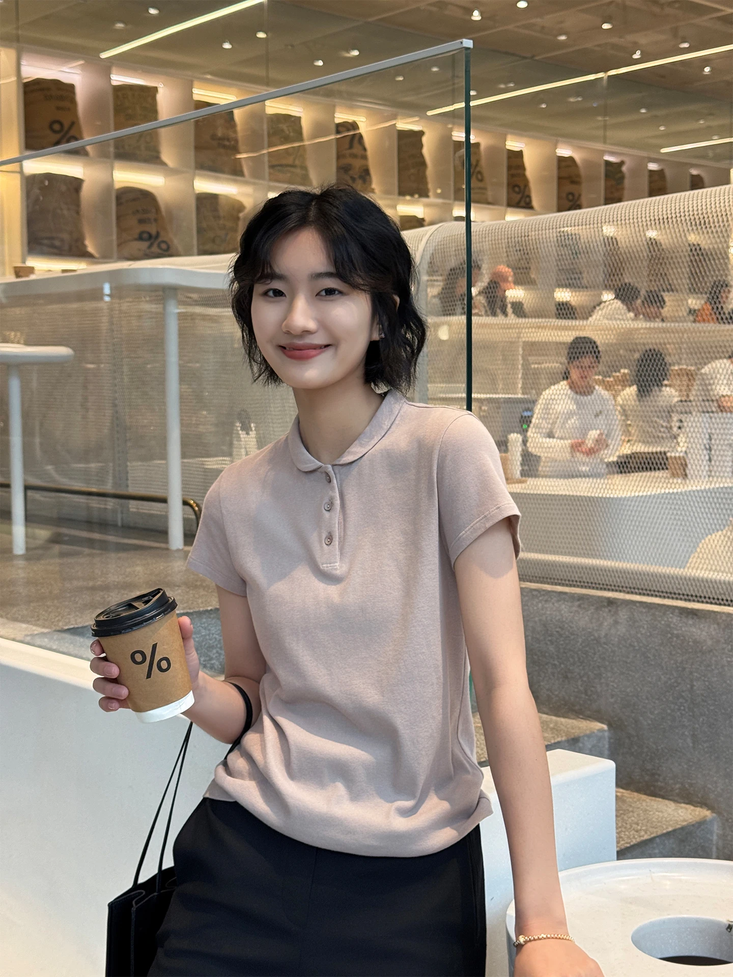 

Удобная классическая женская футболка с коротким рукавом, повседневная, модная, двухцветная, летняя, новый стиль Zhou Xiaoya