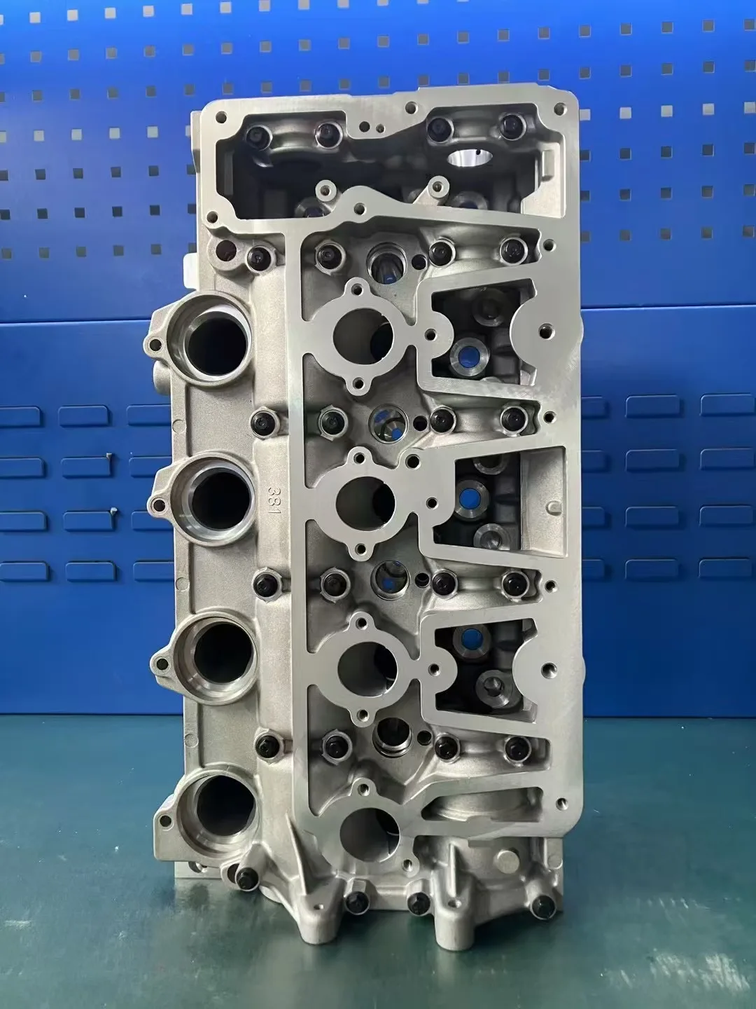 DW10CTED4/RHH/RHE Cylinder Head Assembly For Peugeot 307, 308, 407 Citroen C4, C5 OE:908295/908995