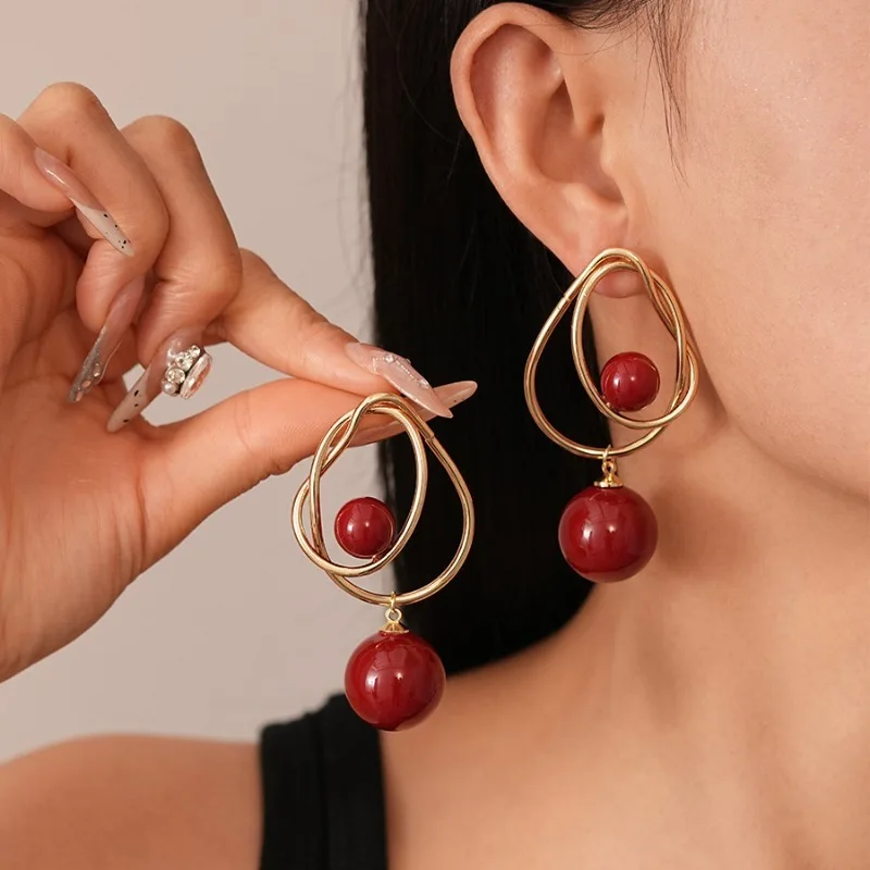 

Red Beaded Gold-Tone Hoop Drop Earrings Double Circle Dangle Earrings Elegant Retro Jewelry For Women Daily Party Gift