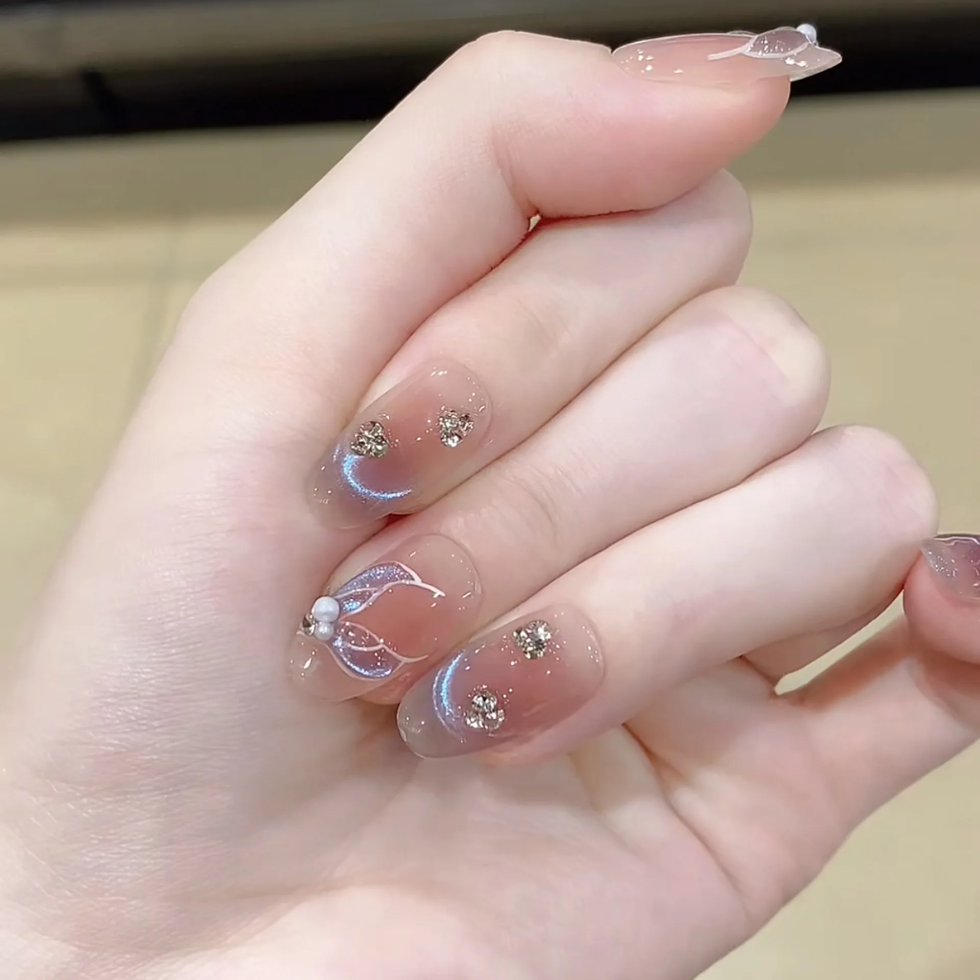 

10 шт., короткие овальные ногти ручной работы, кошачий глаз, рыбий хвост, Аврора, жемчуг, стразы, дизайн, нежные накладные ногти, носимые ногти, дизайн ногтей