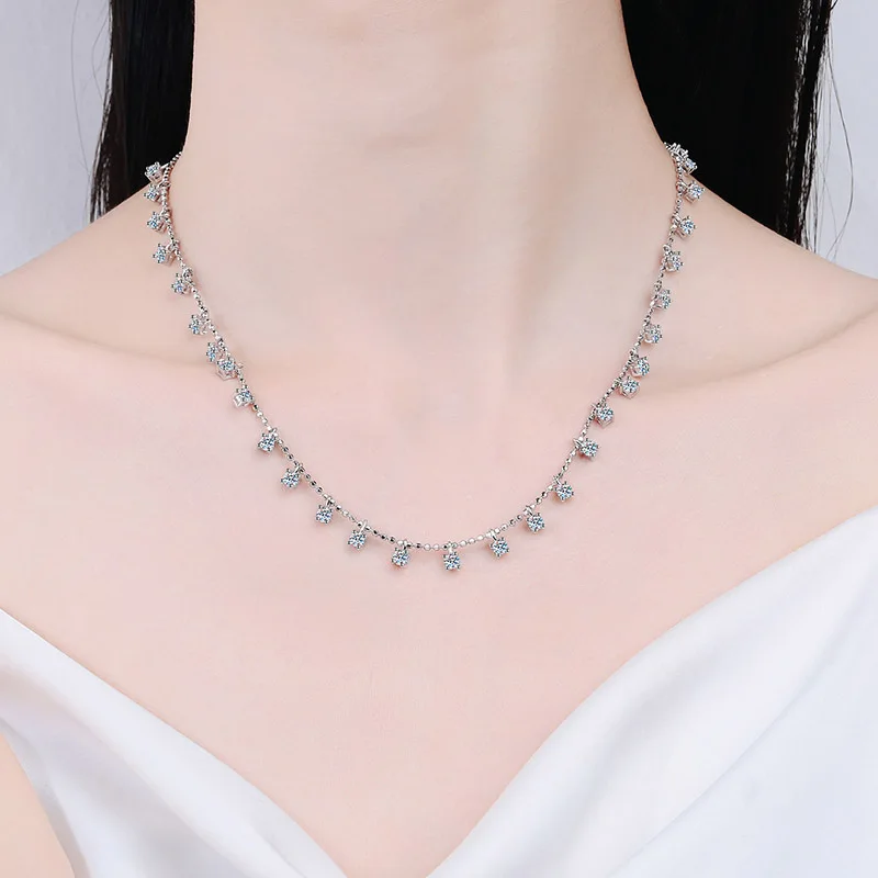 

Exquisite PT950 Platinum Female's 9 - carat Moissanite Necklace (30 - point Each), Dainty Collarbone Chain, Timelessly Stylish