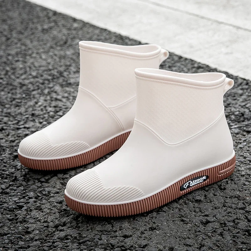 New Rain Boots Women's Non-Slip Waterproof Shoes Outdoor Wear-Resistant Rubber Shoes Kitchen Work Waterproof Boots Short Tube