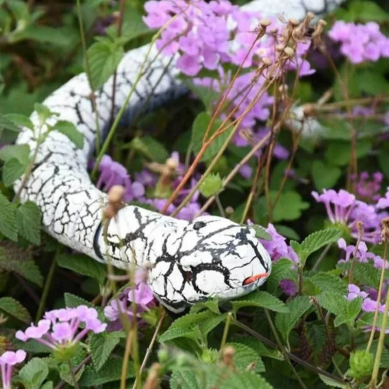 Jouet de blague télécommandé, serpent à sonnette, simulation infrarouge animale, jouet télécommandé animal électrique amusant, produits fantaisie