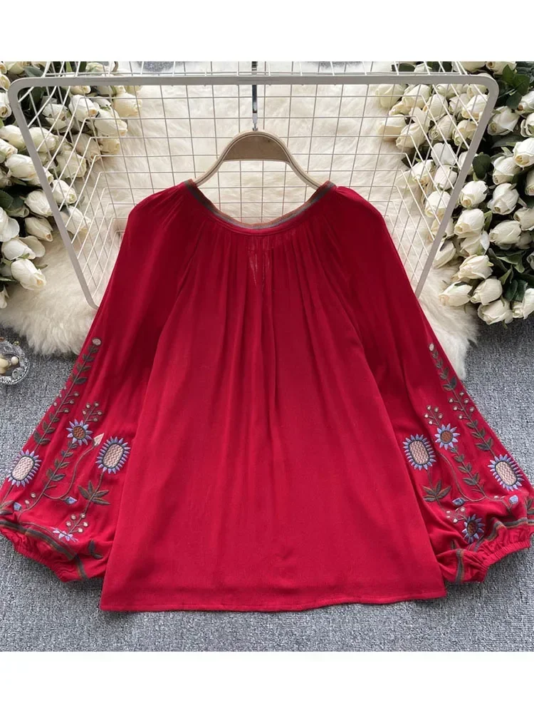 Blus musim semi wanita kemeja lengan lentera bergaya Bohemian kaus penutup daging longgar bordir atasan etnik Retro mewah ringan D3795