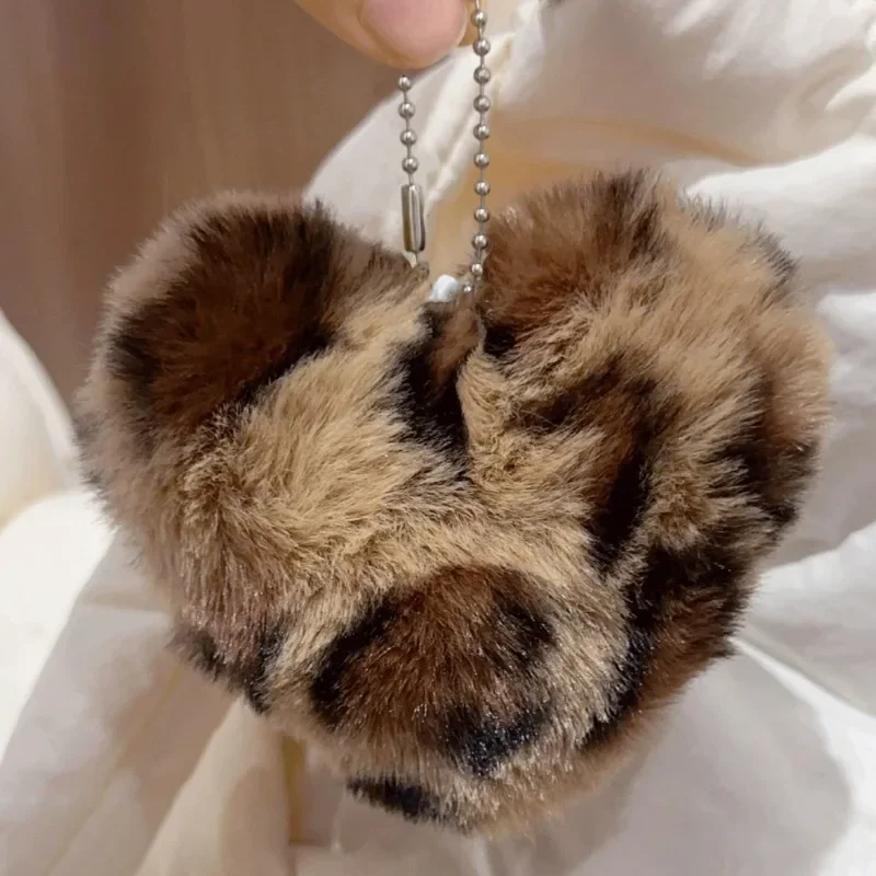 Fluffy Plush Soft Love Keychains Car Bag Heart Pendants Winter Leopard Pattern Soild Color Fashion Pompons Keyrings Accessories