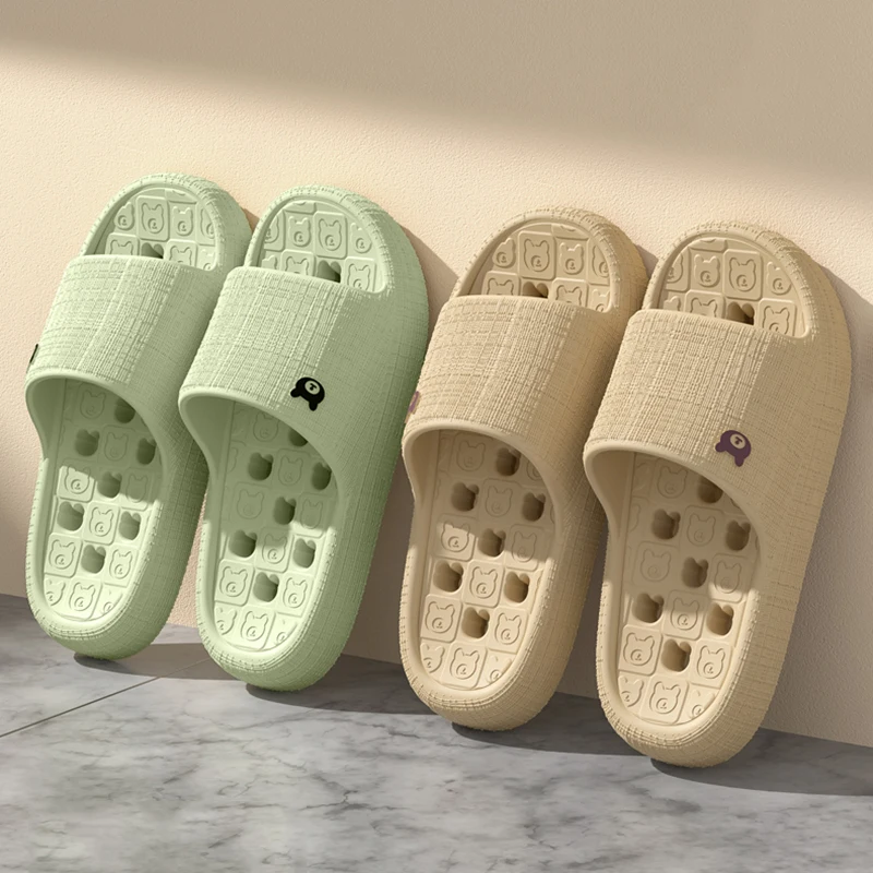 

Дырявые домашние тапочки для ванной комнаты, женские домашние тапочки на платформе с мягкой подошвой, женские летние нескользящие пляжные сандалии с вырезами, женские 45