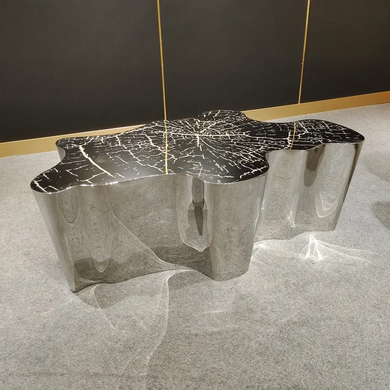 Modern simple metal special-shaped root coffee table, designer style, artistic sense of creativity, irregular hotel, KTV