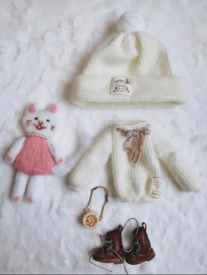 Winter lady style clothes blythe doll outfit  sweater 1/6 30cm(Fit for Pullip,Ob22/24/26, Licca)