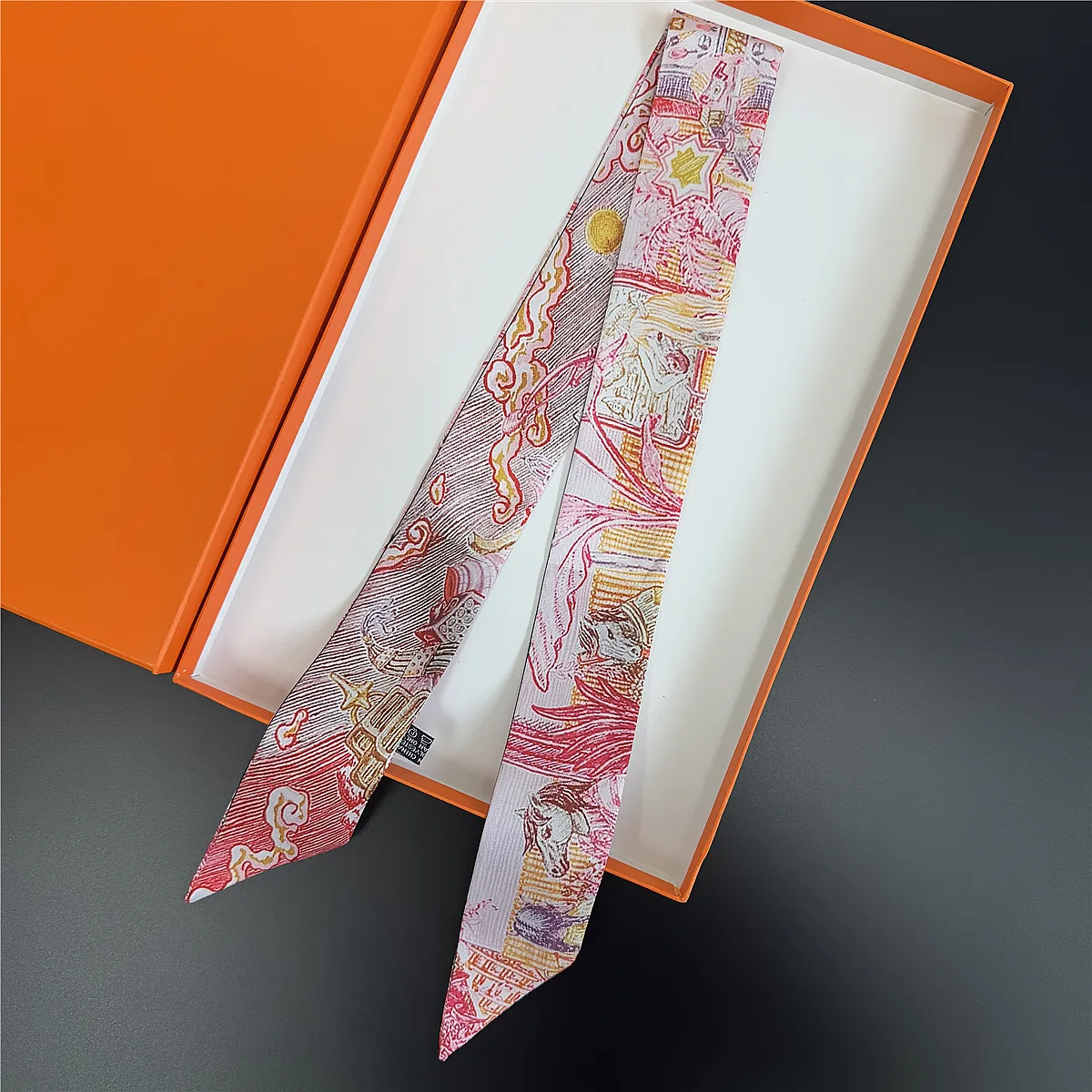 Luxury Silk Scarf with Horse's - đánh giá và giá Luxury Bags China