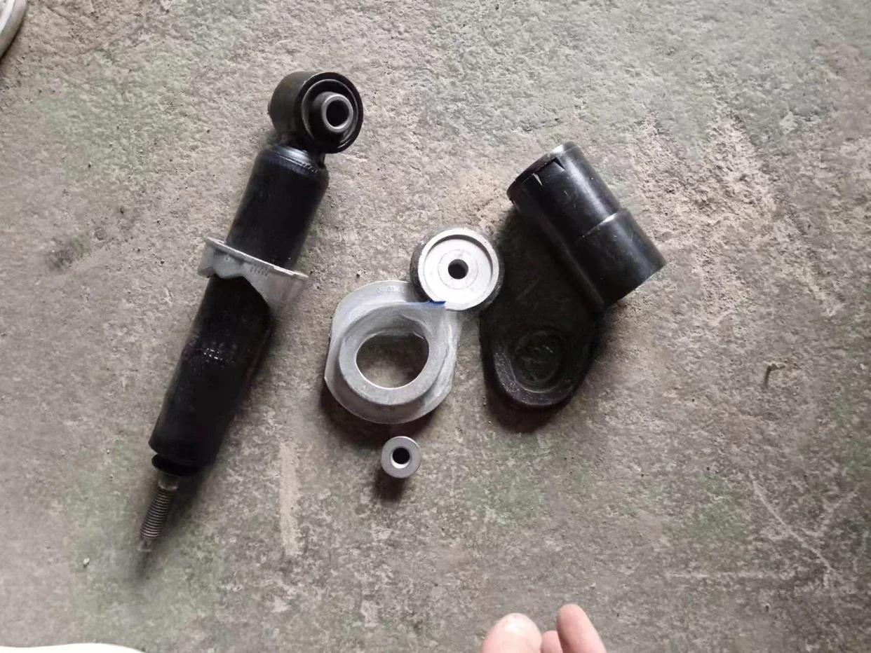 

Suitable for Volvo truck FM420FM460FM500 driver's cab front shock absorber 23111328